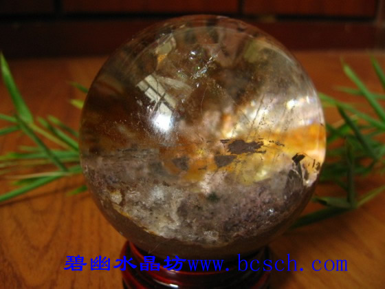 天然黄蕉花水晶球