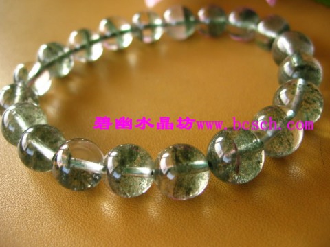 绿水晶的功效+如何选择绿幽灵水晶手链